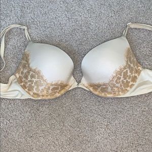 Victoria’s Secret Very Sexy Push-up Bra